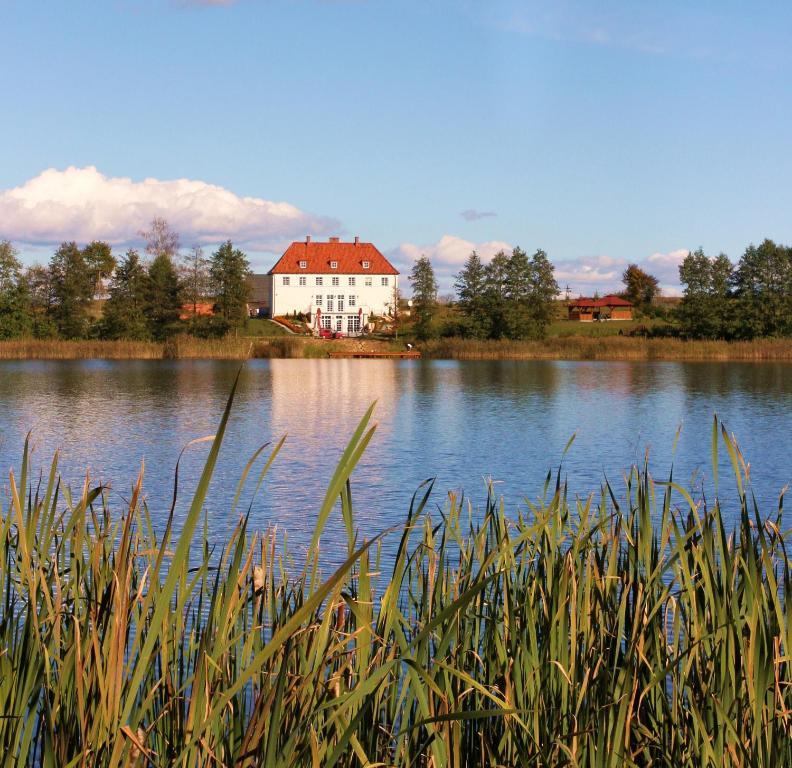 Gosciniec Rycerski Bed & Breakfast Paprotki Bagian luar foto