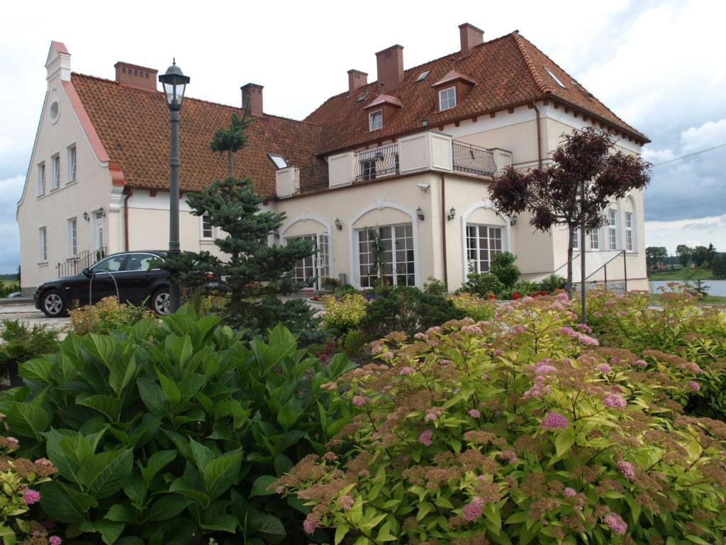 Gosciniec Rycerski Bed & Breakfast Paprotki Bagian luar foto