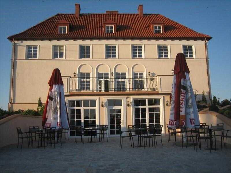 Gosciniec Rycerski Bed & Breakfast Paprotki Bagian luar foto